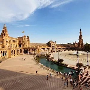Budget And Lovely Rooms Las Setas , Seville Spain
